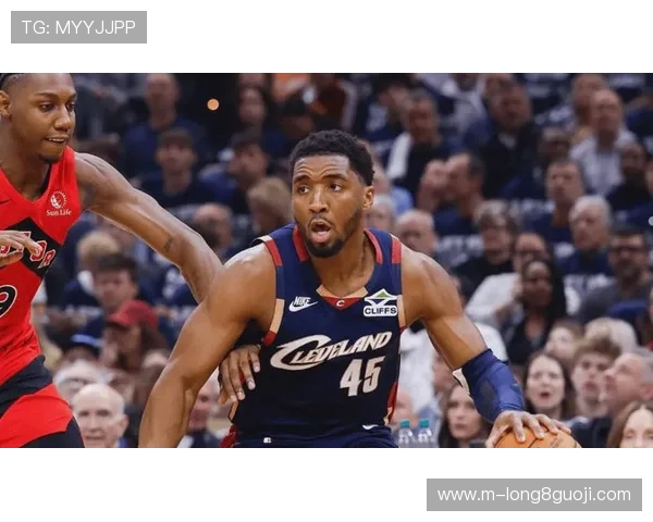 骑士队迎来新赛季挑战 球队阵容变化与年轻球员崭露头角